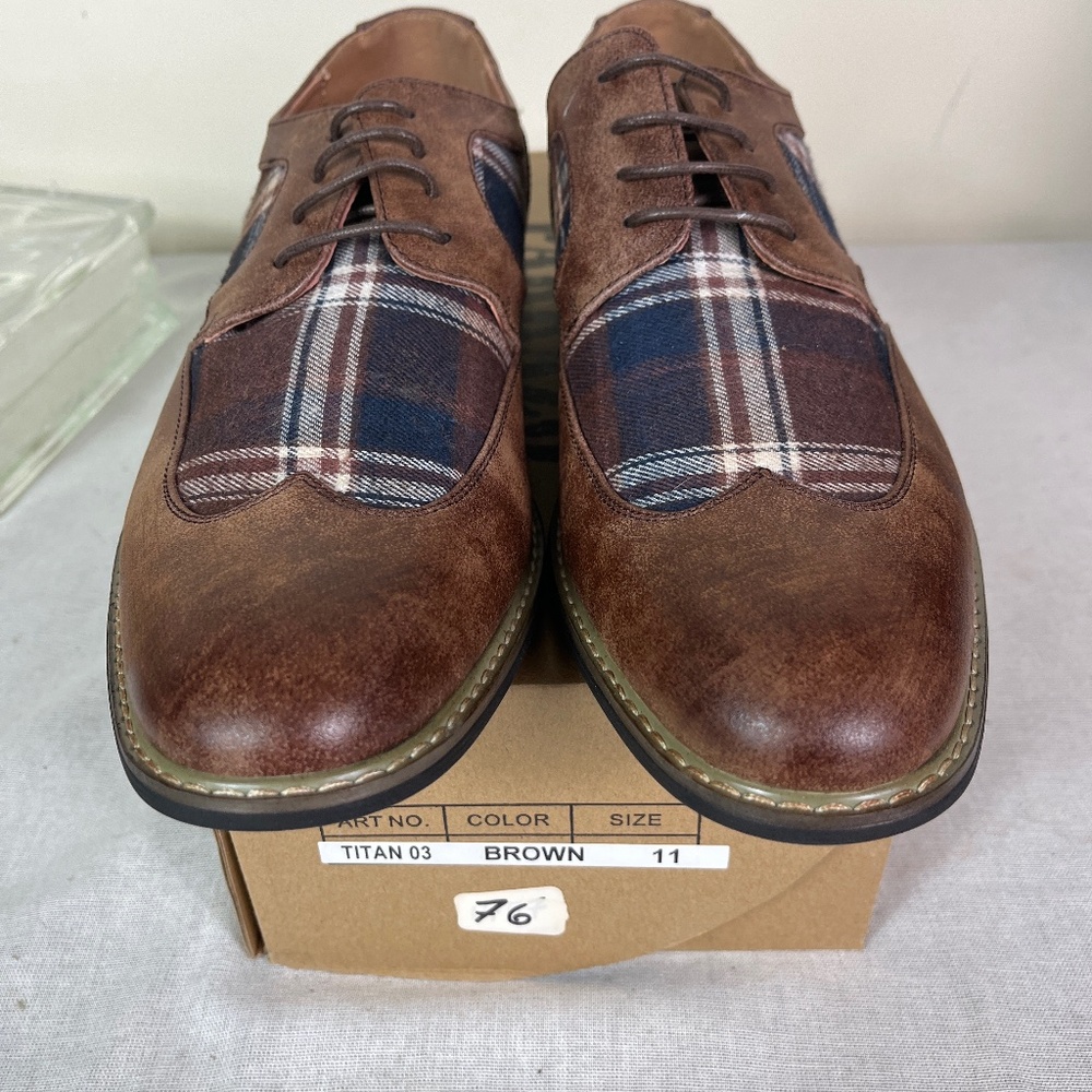 Men’s Parrazo Titan Wingtips size 11